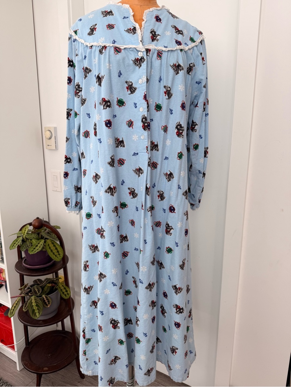 LANZ OF SALZBURG BLUE HOLIDAY SCOTTIE V-NECK LONG FLANNEL NIGHTGOWN
